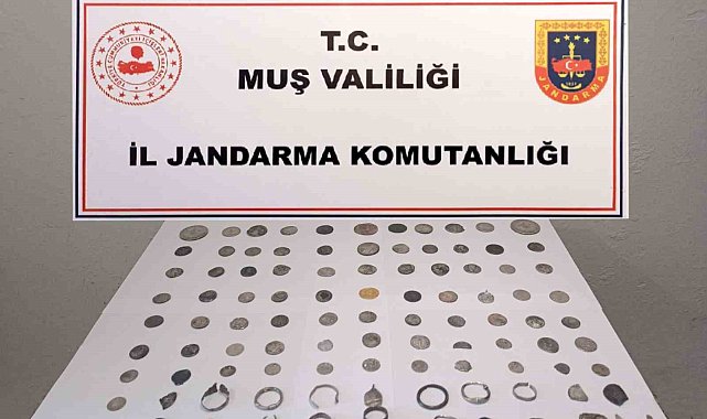 Muş'ta Bizans dönemine ait tarihi eserler ele geçirildi, 2 kişi gözaltına alındı