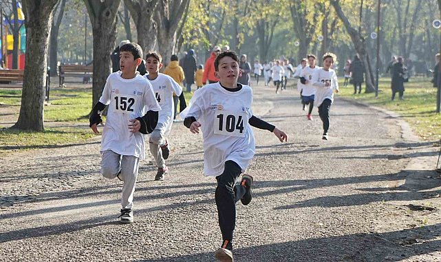Öğrenciler birinci olmak için ter döktü
