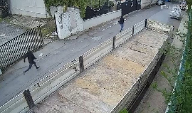 Polisten kaçarken duvara çarptı, yaya olarak kaçmaya devam etti