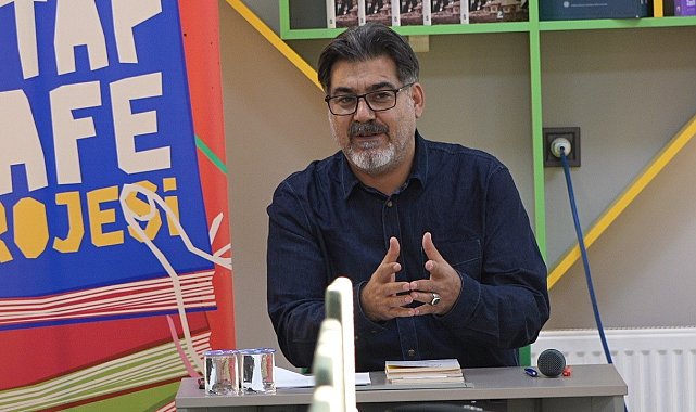 Prof.Dr. Mehmet Özger ile &#039;Hayata şiirle bakmak&#039; söyleşisi ilgi gördü