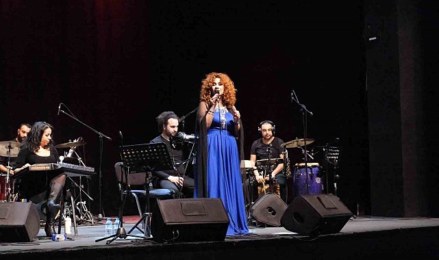"Dünya sesleri Bursa'da" konserleri Lena Chamamyan ile başladı