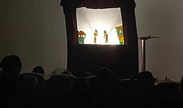 &quot;Karagöz&#039;&#039; Çıldırda öğrencilerle buluştu