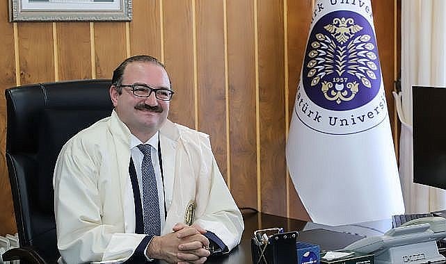 Rektör Hacımüftüoğlu: "Öğretmenler toplumumuzun en değerli yapı taşlarıdır"