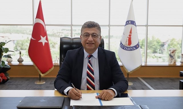 Rektör Kızıltoprak: "Öğretmenlik; toplumları medeniyet yolunda ilerleten kutsal bir meslektir"