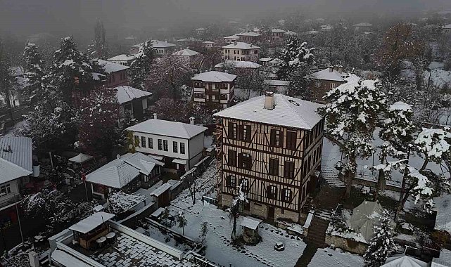 Safranbolu'da kar güzelliği