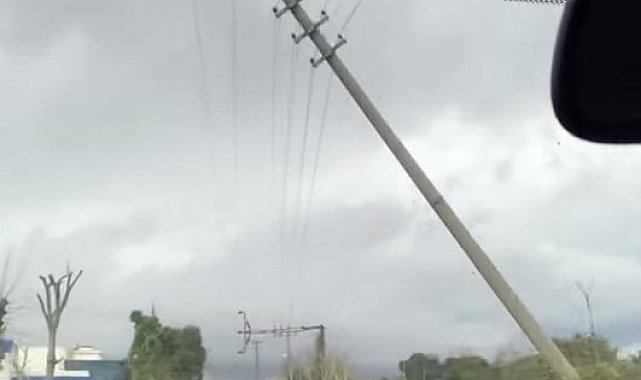 Sakarya'da fırtına hayatı olumsuz etkiledi
