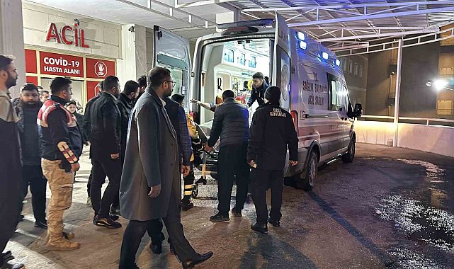 Şanlıurfa'da zincirleme kaza... Eski Milletvekili Adil Çelik'in de aralarında bulunduğu 8 kişi yaralandı
