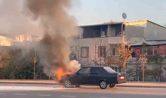 Seyir halindeki Tofaş alev topuna döndü