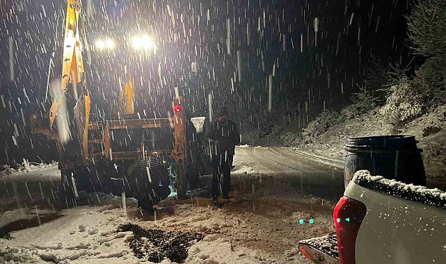 Siirt'te karda mahsur kalanlar kurtarıldı