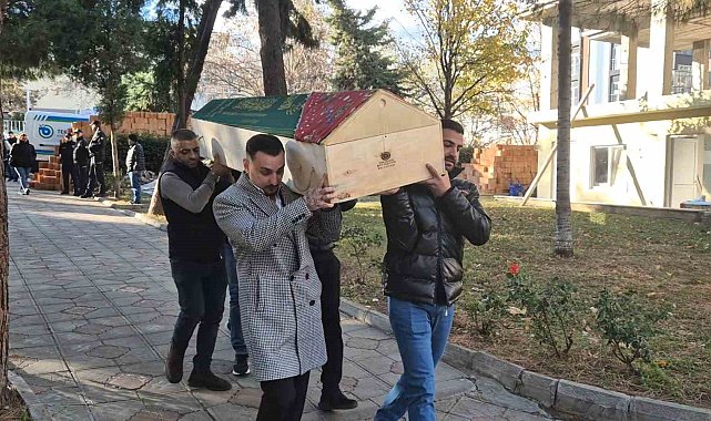 Sıla bebeğin teyzesi son yolculuğuna uğurlandı