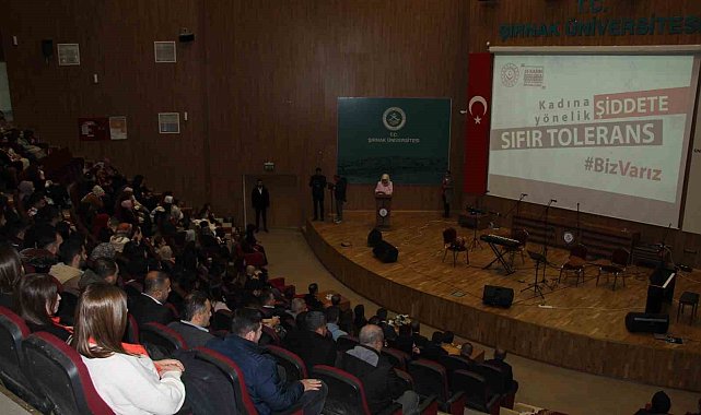 Şırnak'ta düzenlenen programda şiddet gören kadınlara verilen hizmetler anlatıldı