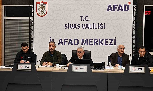 Sivas'ta 829 köy yolu ulaşıma kapandı