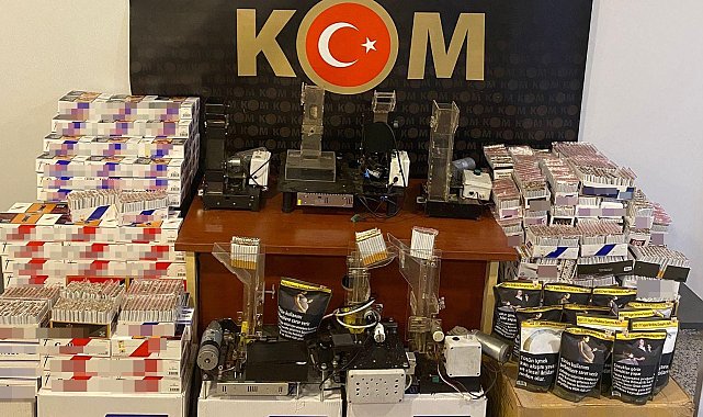 Sivas'ta kaçak tütün operasyonu: 335 bin lira değerinde kaçak malzeme ele geçirildi
