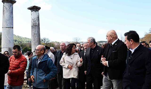 Tarihi Kentler Birliği üyeleri Stratonikeia'yı gezdi