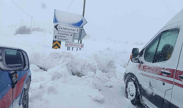 Tomarza'da mahsur kalan kampçılar muhtar tarafından kurtarıldı