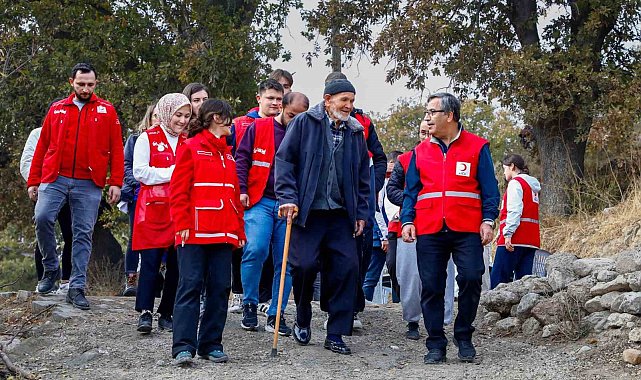 Türk Kızılay'dan 82 yaşındaki ihtiyaç sahibine şefkat eli