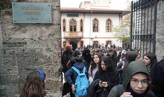 Türkiye'nin aralıksız en uzun eğitim öğretim veren okulu Bursa'da 556 yıldır ayakta