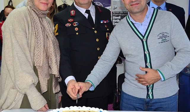 Yalova'da jandarma öğretmenleri unutmadı