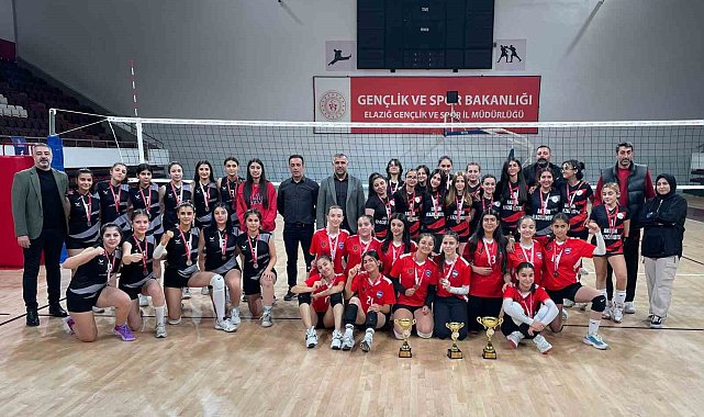 Yıldız Kız Yerel Lig'de şampiyon Elazığ Voleybol Akademi oldu