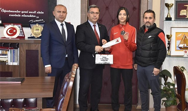 Yozgat&#039;ın gururu Örül&#039;e büyük tebrik