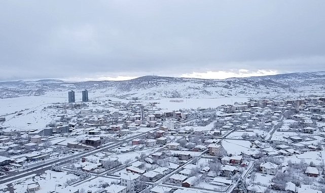 Yozgat'ta kar güzelliği drone ile görüntülendi