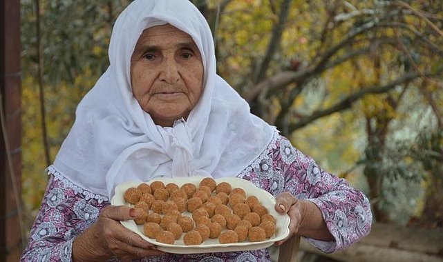Adana'nın unutulmaya yüz tutmuş yemek ve el sanatları kültürü ortaya çıkartılıyor