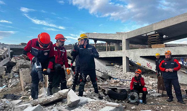 AFAD'tan devlet kurumlarına arama-kurtarma eğitimi