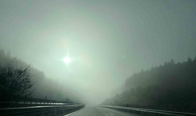 Afyonkarahisar'da sisli hava etkili oldu