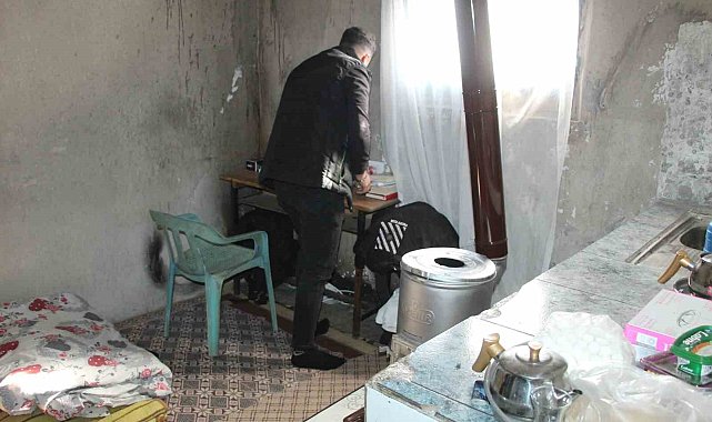 Ahıra benzeyen evde yaşayan gencin hayat mücadelesi
