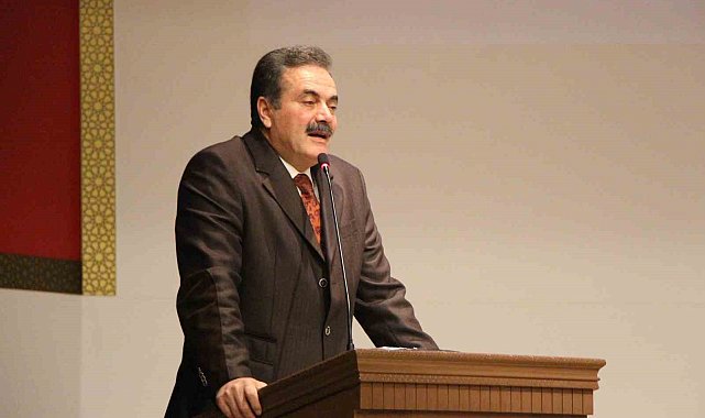 AK Partili Haluk İpek: "Özgür Özel 3 günlük öngörüde bile bulunamıyor"