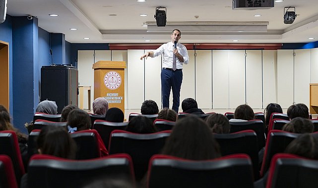 Akçaabat Belediye Başkanı Ekim gençlerle buluştu