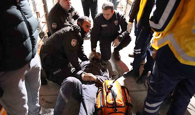 Aksaray'da intihara kalkışan genci bekçiler kurtardı