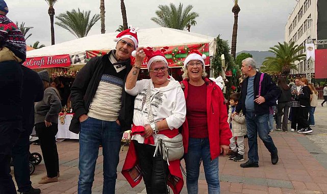 Alanya'da geleneksel Noel pazarı kapılarını misafirlere açtı