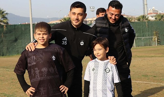 Altay'dan minik taraftarına unutulmaz jest