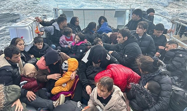 Ayvacık açıklarında Yunan unsurlarınca ölüme terk edilen 76 kaçak göçmen kurtarıldı