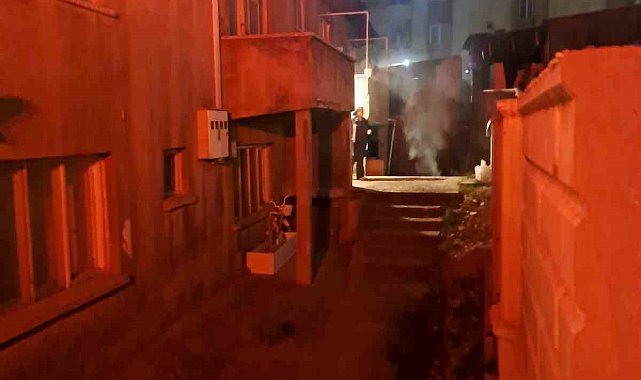 Baca tıkanınca ev dumanla kaplandı, itfaiye yangını kısa sürede söndürdü