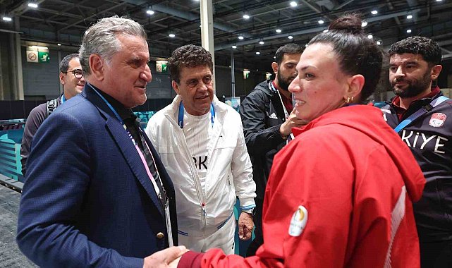 Bakan Bak: "Engelli spor branşlarındaki başarılarımız tesadüf değil"