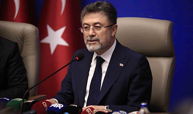 Bakan Yumaklı: "'Türkiye'nin tarımsal üretimi bitti, mahvolduk' diyenler en ufak bir analize veya gerçeklik payına sahip değil"