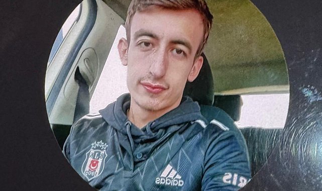 Bartın'da feci kaza... Parti dönüşü yarış yapan araç kamyonun altına girdi: 5 ölü