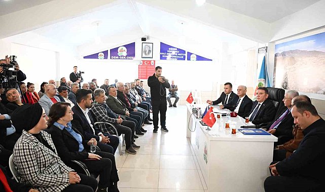 Başkan Böcek Demre'de açılış yaptı, incelemelerde bulundu