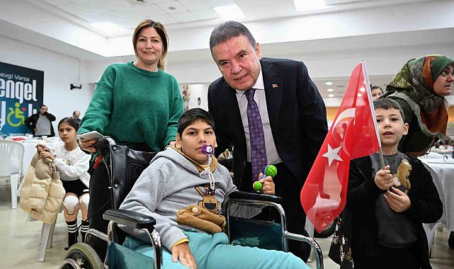 Başkan Böcek; "Engelsiz bir Antalya için çalışıyoruz'