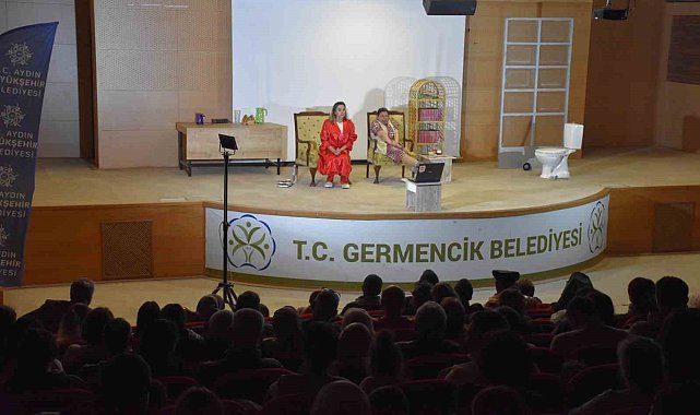 Başkan Çerçioğlu Germencikli vatandaşları tiyatro ile buluşturdu
