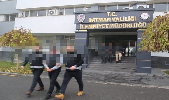Batman'da 95 ton ham petrol çalarak başkasına satan 3 zanlı tutuklandı