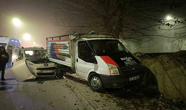 Batman'da araçta sıkışan sürücü yaklaşık 1 saat sonra kurtarıldı