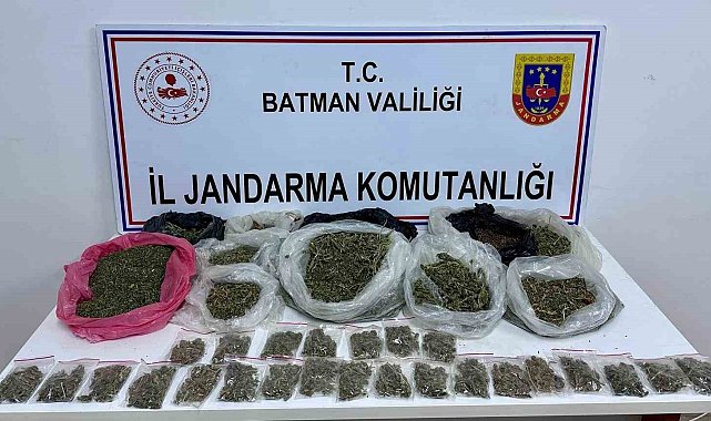Batman'da bir evden 6 kilo 300 gram uyuşturucu çıktı