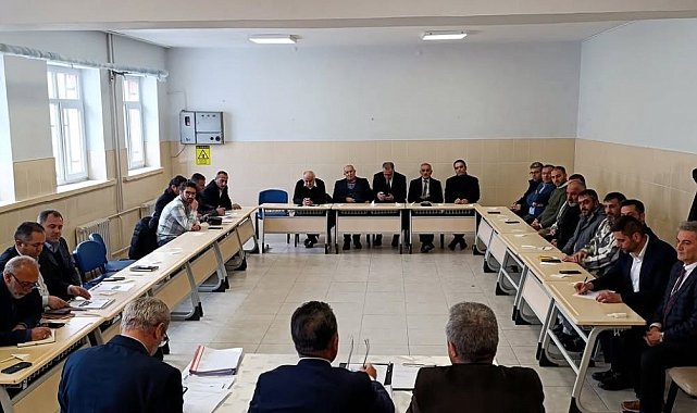 Bayburt'ta ortaokul ve imam hatip ortaokulları müdürleri toplantısı gerçekleştirildi