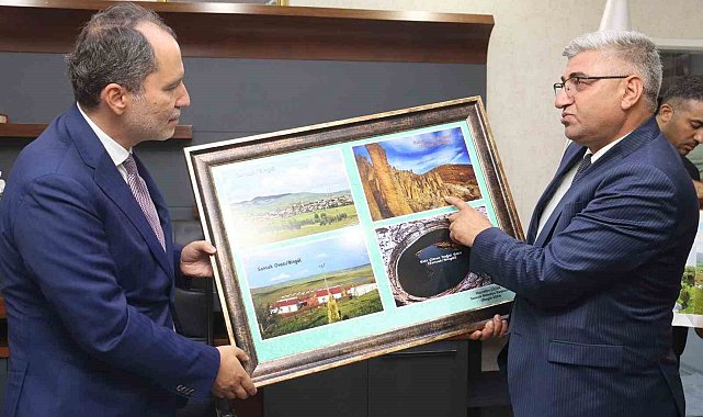 Belediye Başkanı Çiçek, Yeniden Refah Partisi'nden istifa etti