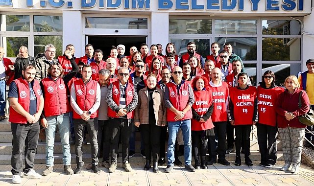 Belediye personelinden Başkan Gençay'a destek