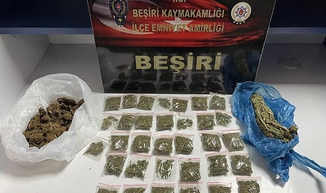 Beşiri'de bir evde uyuşturucu madde ele geçirildi