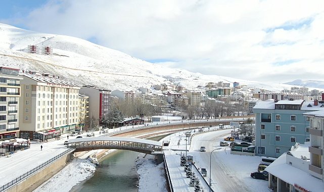 Beyaz örtüyle kaplanan Bayburt'tan kış manzaraları